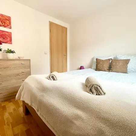 Apartament Pest 'n' Roses Ac Terrace *